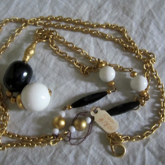 New MILK & BLACK GLASS BAUBLE Long Chain Necklace - Picture 2 of 3